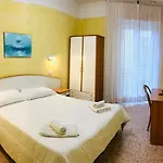 Hotel Naica 3*
