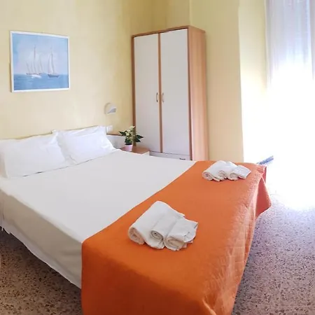 Ξενοδοχείο Naica 3*