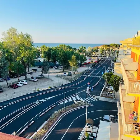 Ξενοδοχείο Naica 3*