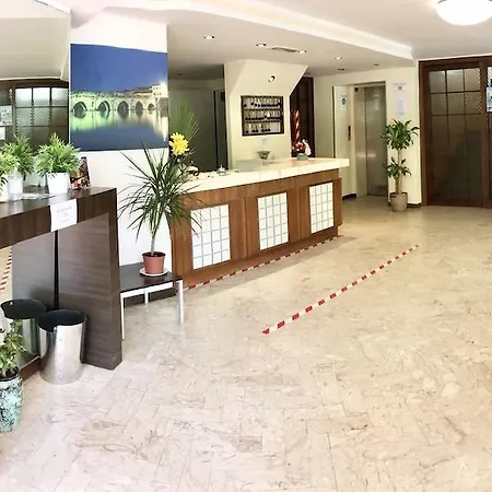 Naica Ξενοδοχείο 3*