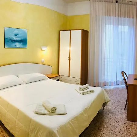 Ξενοδοχείο Naica 3*