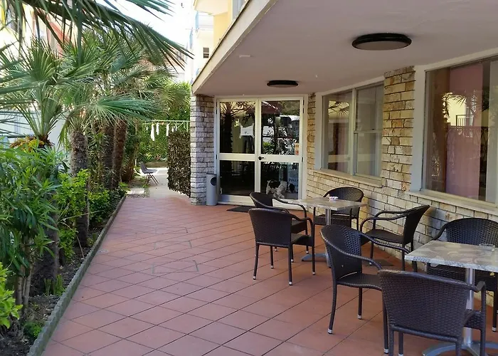 Naica Otel 3*